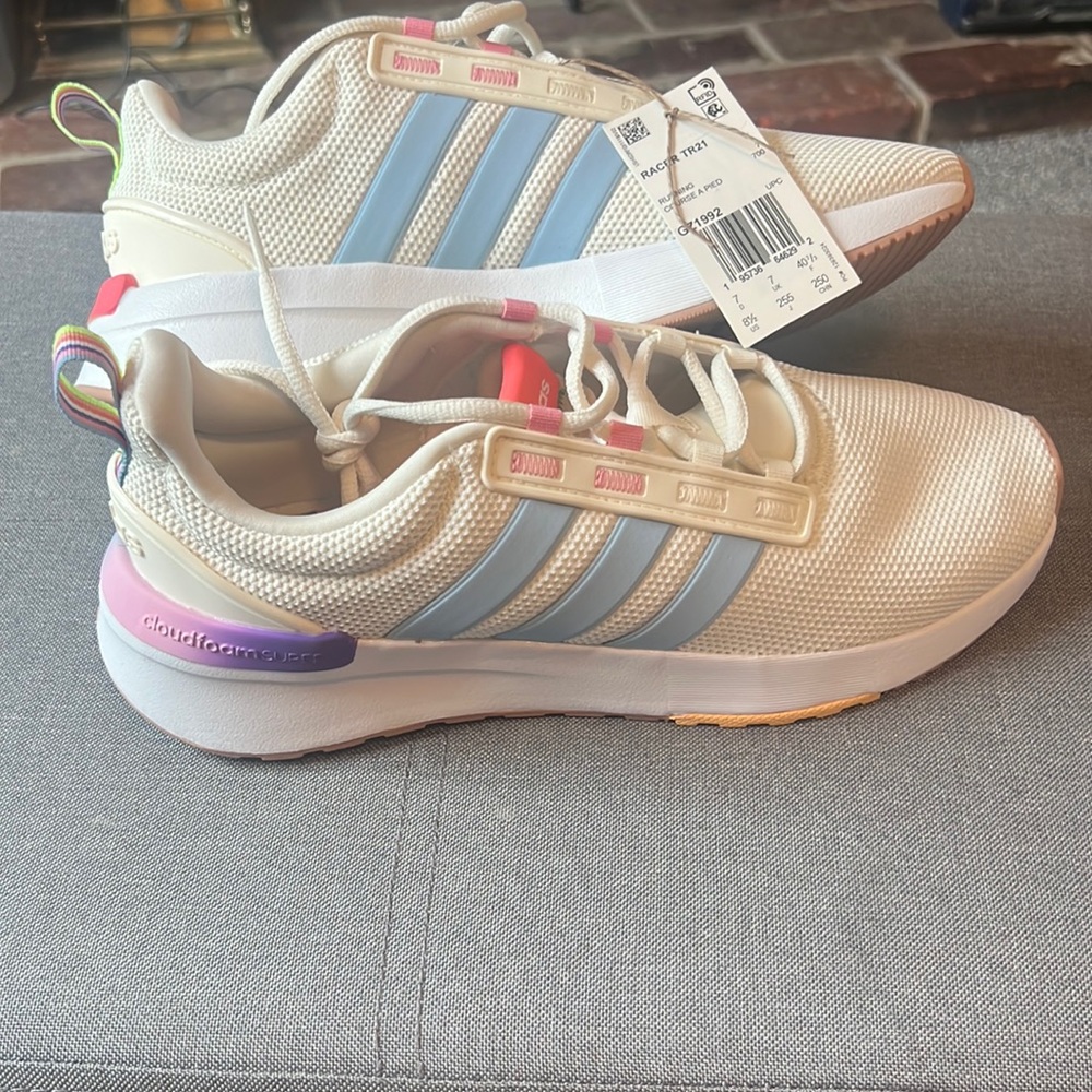 Womens Adidas size 8.5